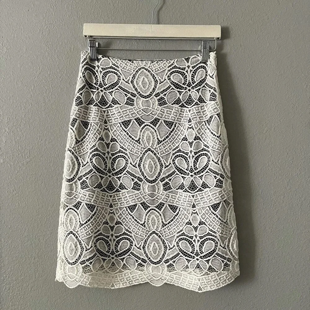 L'Agence Lace Skirt - Picture 2 of 9